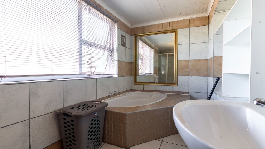 5 Bedroom Property for Sale in Saldanha Western Cape